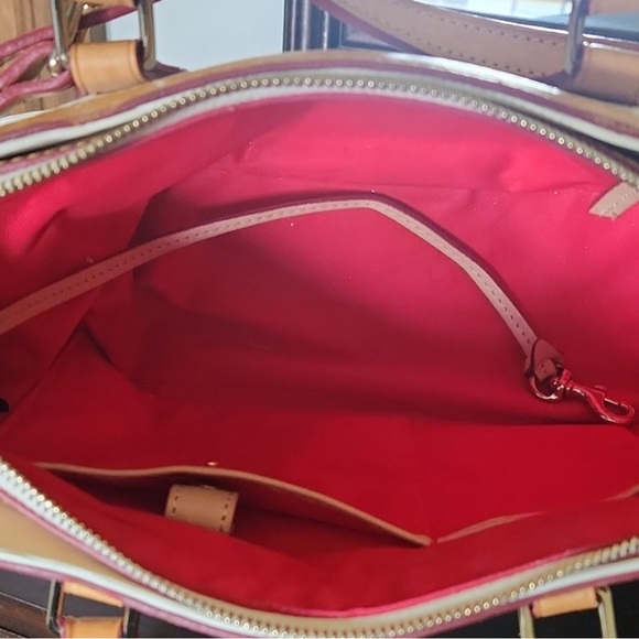 Dooney & Bourke White and Tan Crossbody Bag - Picture 6 of 9